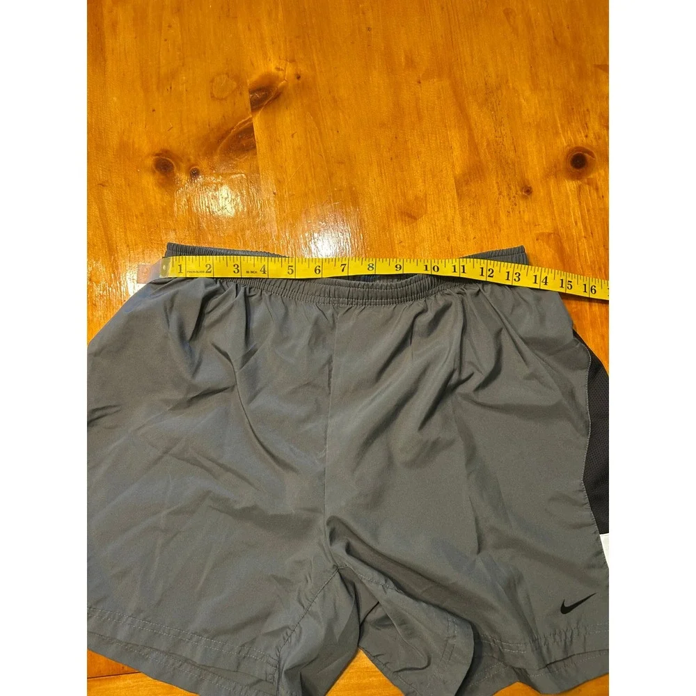 Nike Fit Dry Running Shorts Y2K Athleisure Athletic Gym Performance Streetwear